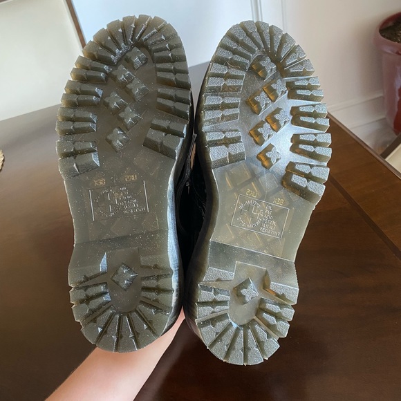 Dr. Martens 1461 CROC EMBOSS LEATHER PLATFORM SHOES - Picture 8 of 10